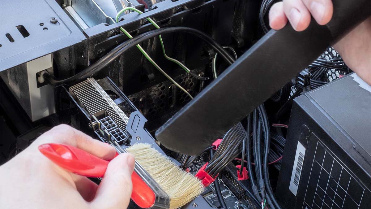 Read more about the article [2023 Tips] How To Clean A Dirty Motherboard?