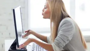 Read more about the article [Tips 2023] How To Close Laptop And Use Monitor?