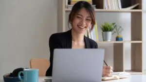 Read more about the article 10 Tips To Achieve Employee Recognition In A Remote Team