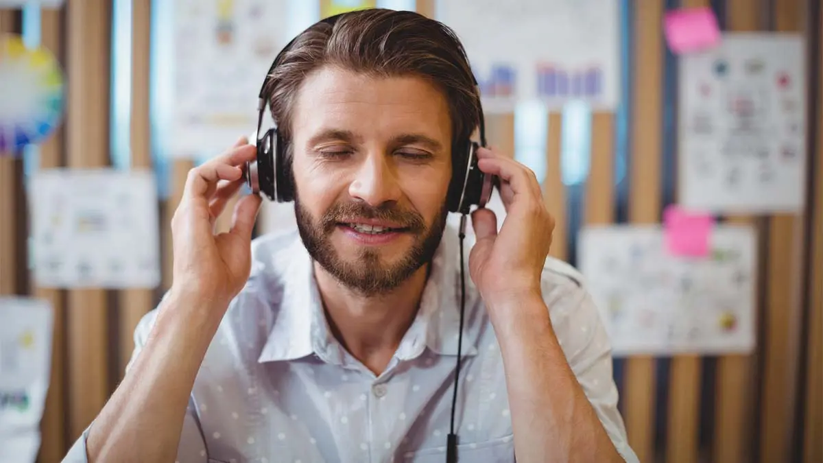You are currently viewing Are Refurbished Headphones Good?