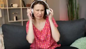 Read more about the article Can You Get A Dent on Your Head From Headphones?