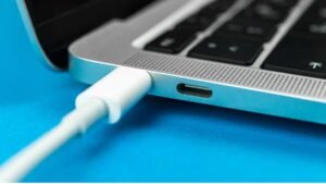 Read more about the article How To Fix A Loose Laptop Charging Port?