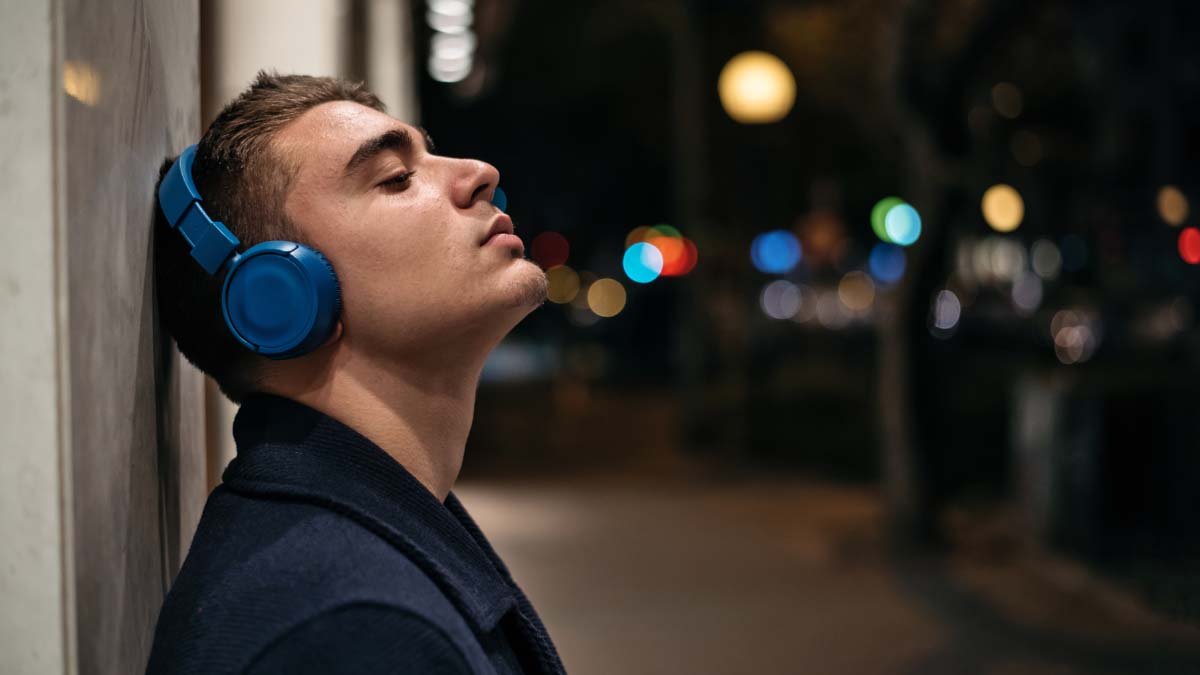 Read more about the article How to Make Bluetooth Headphones Louder? [Solutions 2023]