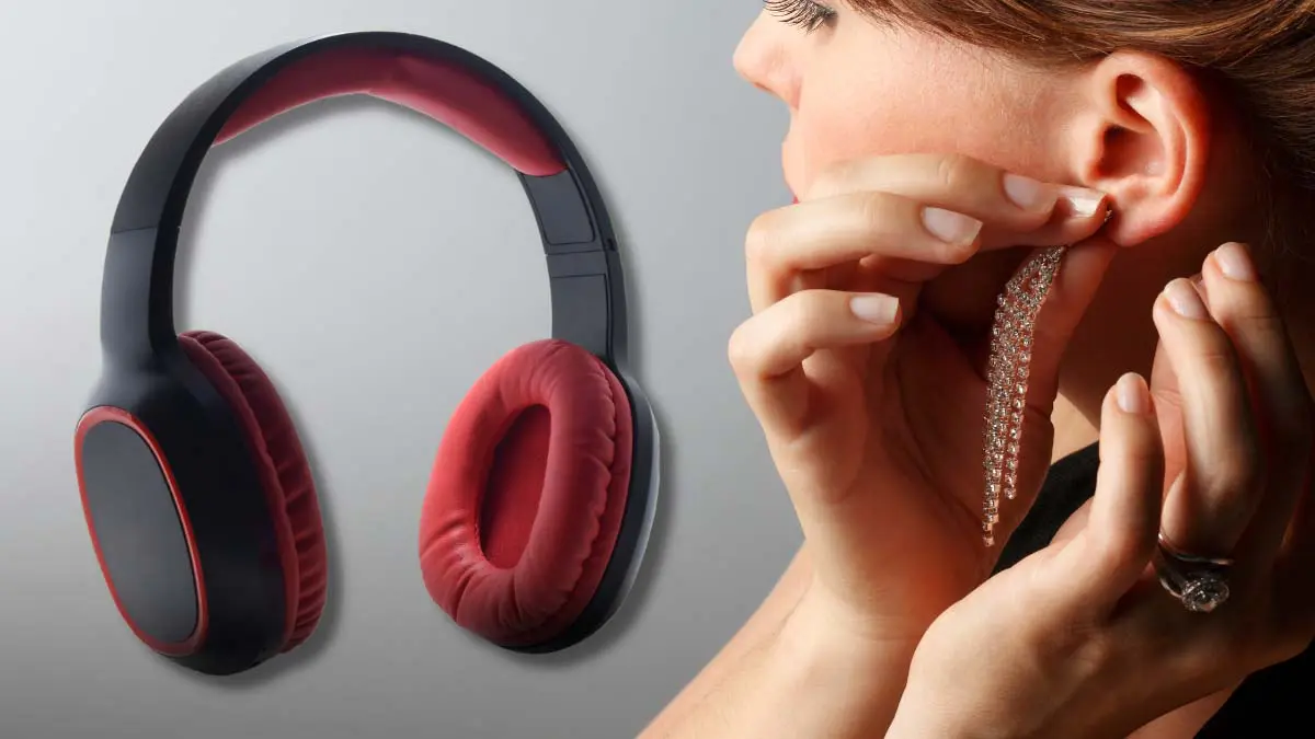 You are currently viewing How to Wear Headphones with Earrings?