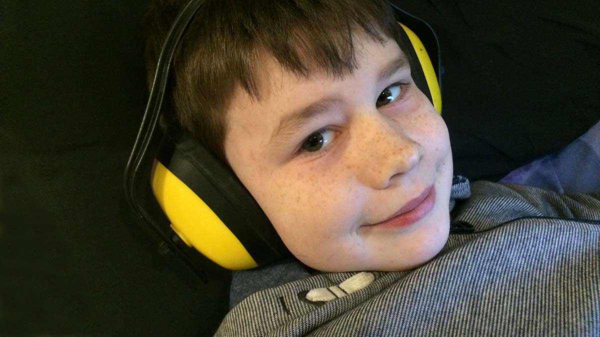 You are currently viewing Why Do Some Autistic Wear Headphones?