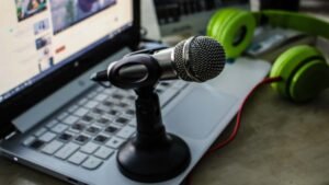Read more about the article How to Use Mic and Headphone with One Jack PC?