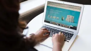 Read more about the article How to Build A Website That Actually Converts?