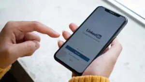 Read more about the article 5 Effective Strategies For Finding High-Quality Leads On LinkedIn