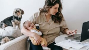 Read more about the article Resume Worthy Skills of Stay-At-Home Moms
