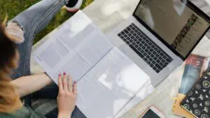 Read more about the article The Ultimate Student’s Online Toolkit: What’s Relevant in 2023?