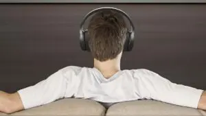 Read more about the article How to Connect Brookstone Wireless Headphones to iPhone?