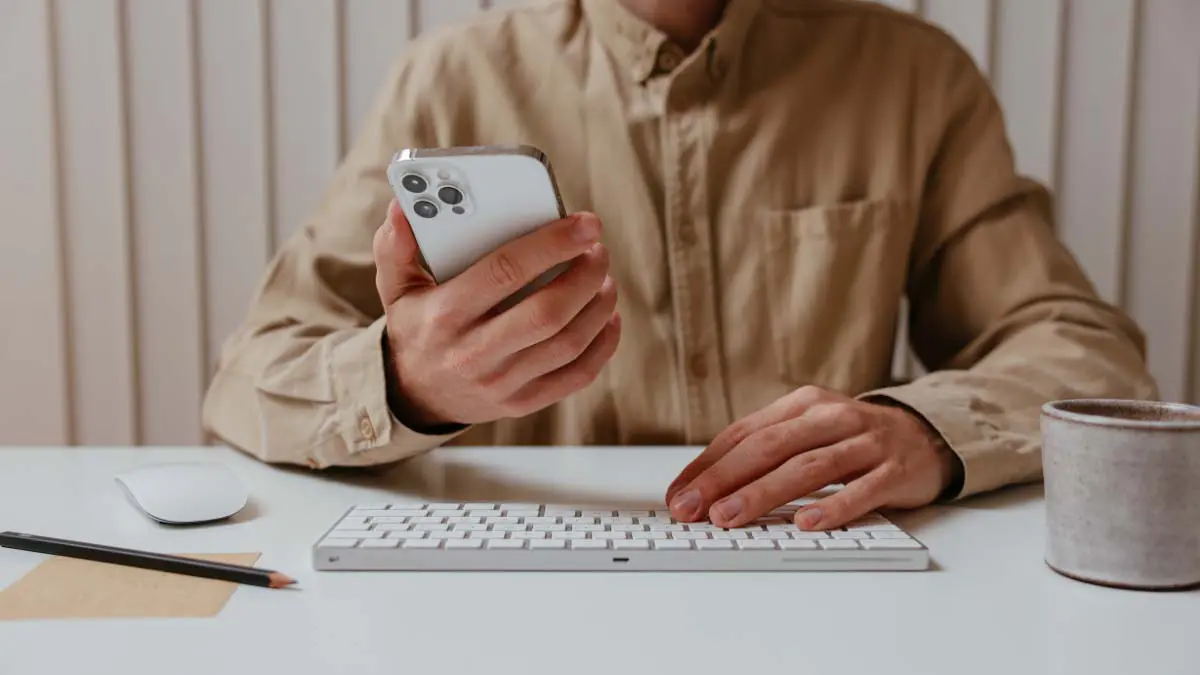 You are currently viewing How To Remove The Themify Icon On iPhone?