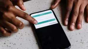 Read more about the article How To Change The Download Setting On iPhone?