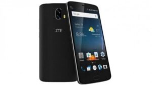 Read more about the article How to Take a Screenshot on a ZTE Phone?