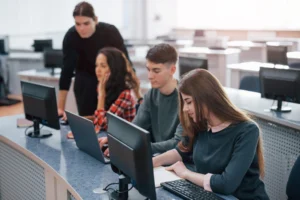 Read more about the article Cloud Computing in Education – A Comprehensive Guide to Transforming Learning